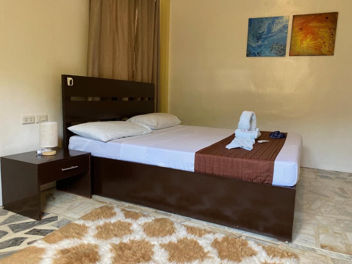 Papa Freds Beach Resort Puerto Galera Luaran gambar