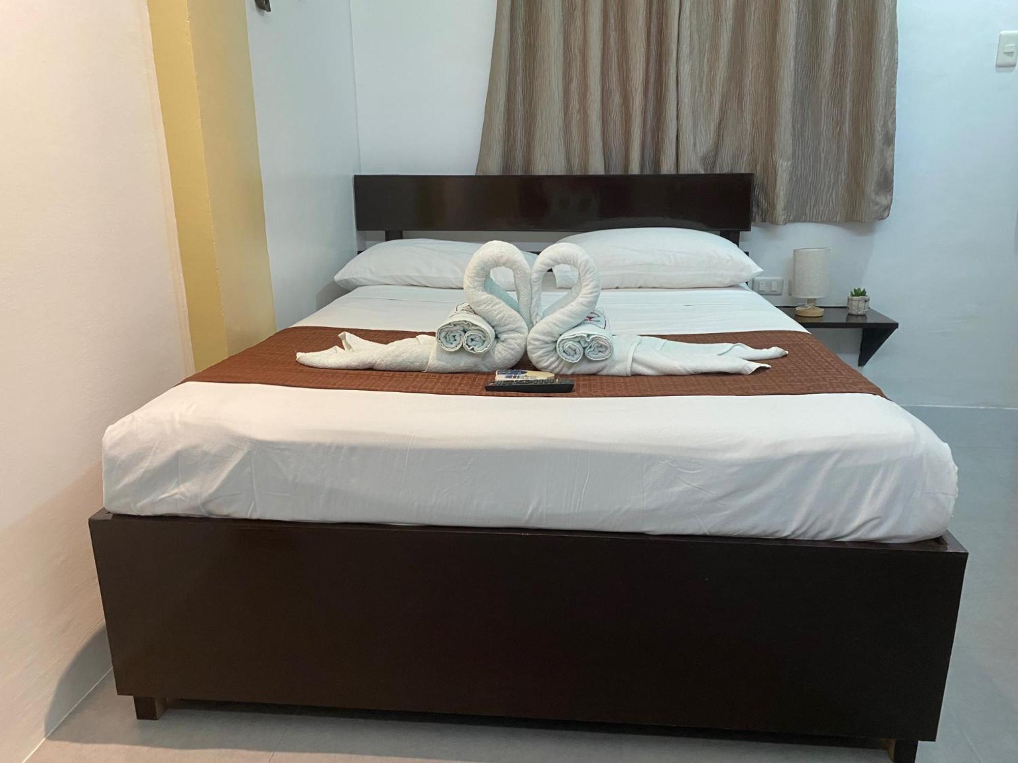 Papa Freds Beach Resort Puerto Galera Luaran gambar